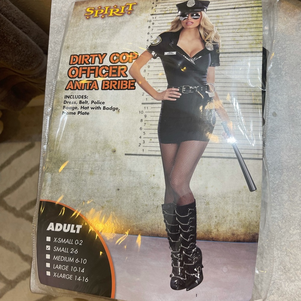 Dirty cop costume- Spirit Halloween